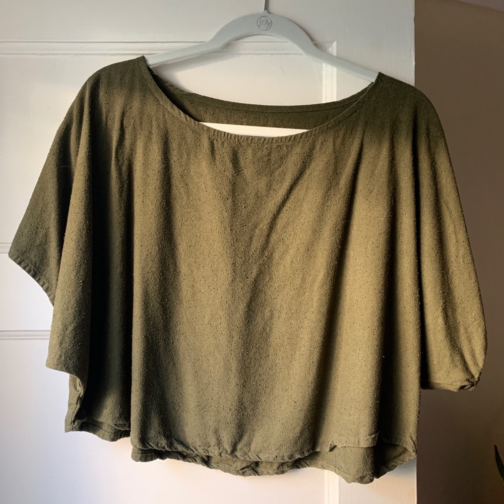 Jamie + the Jones blank canvas top